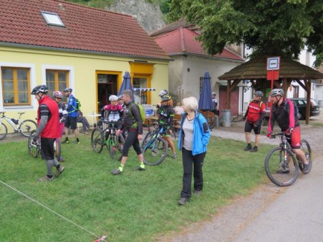 FOTOGALERIE – Křivoklát, Karlštejn, Žebrák – Cyklovíkend 22.-24. 6. 2018